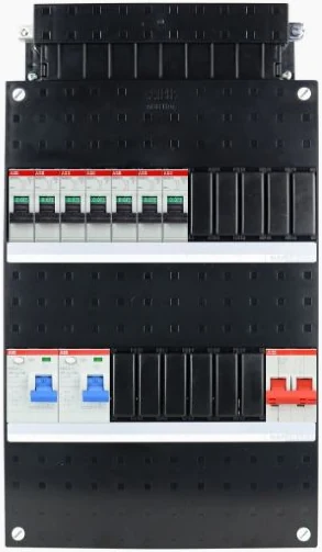 ABB SL-line Hogere enkele kast, afgebeeld met 7 groepen en hoofdschakelaar