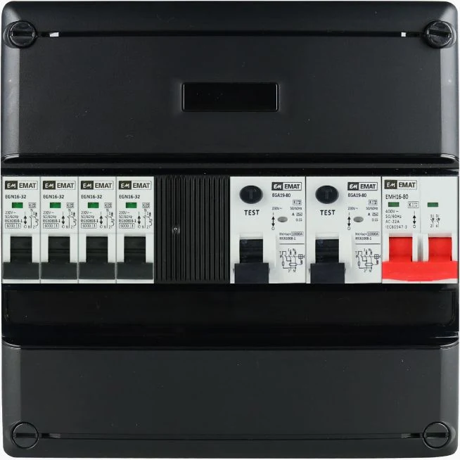Kleine Eaton-kast met EMAT-componenten